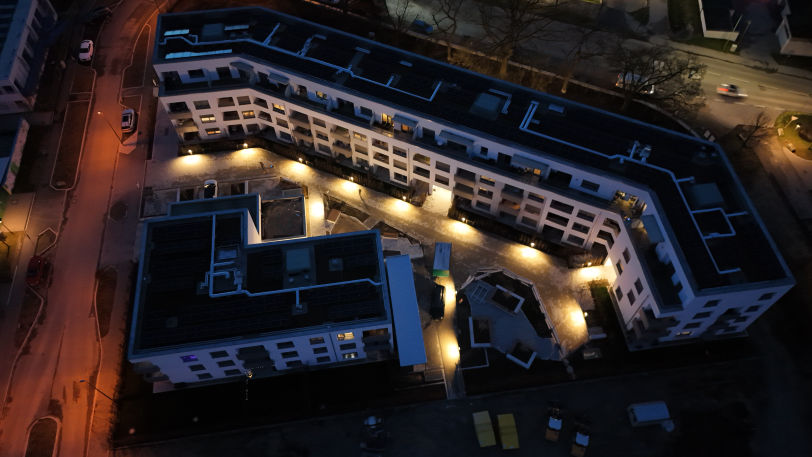 Gebäudekomplex Nachts